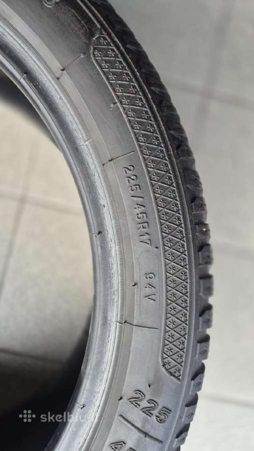 Keturios žieminės 225/45 R17 Kleber Kristalp - nuotraukos Nr. 7