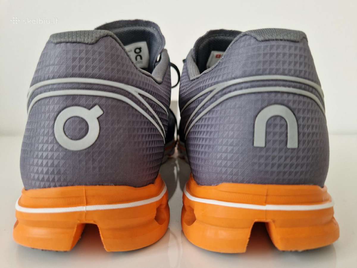 Šveicarų firmos On running bateliai - nuotraukos Nr. 2