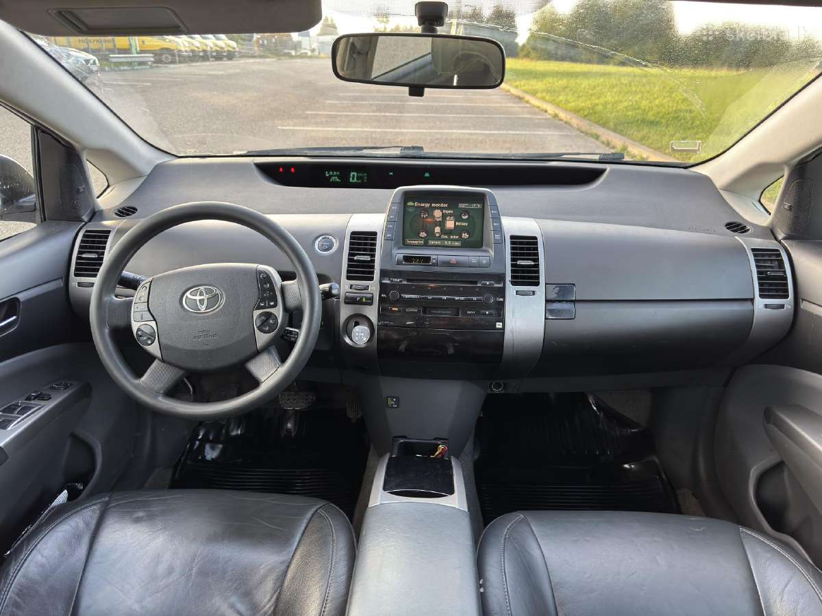Toyota prius nuoma / rent - nuotraukos Nr. 4