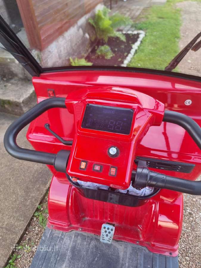 Elektrinis keturatis motoroleris su stogu - nuotraukos Nr. 2