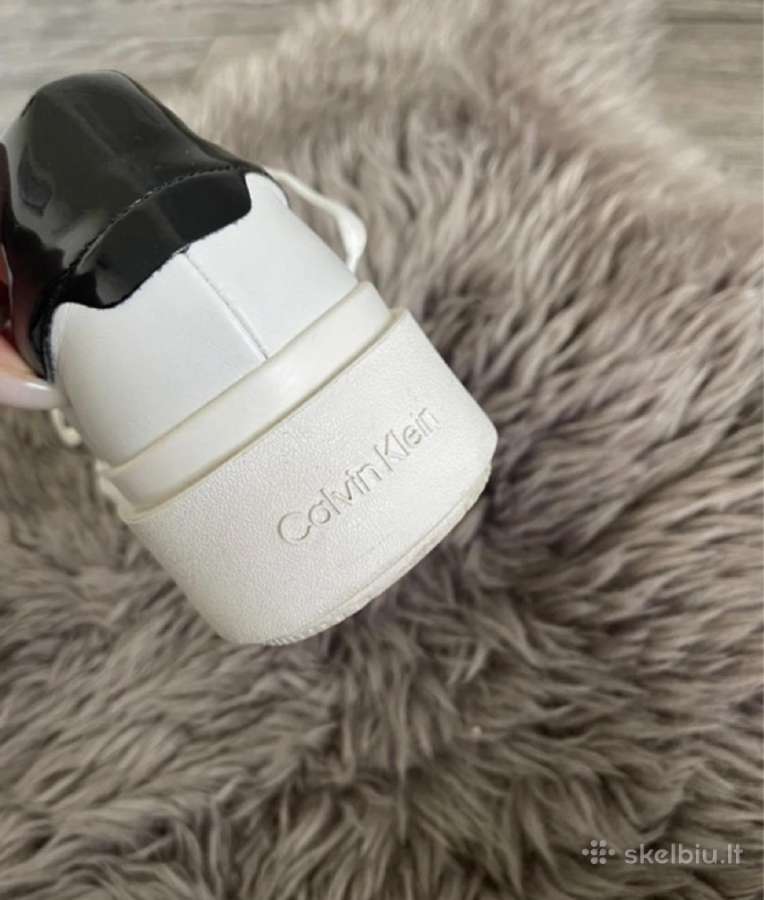 Calvin Klein kedai - nuotraukos Nr. 2