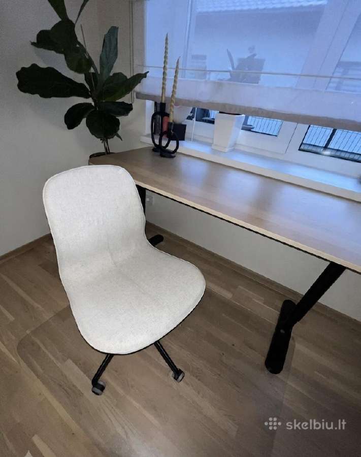 Rašomasis stalas Bekant iš Ikea - nuotraukos Nr. 3