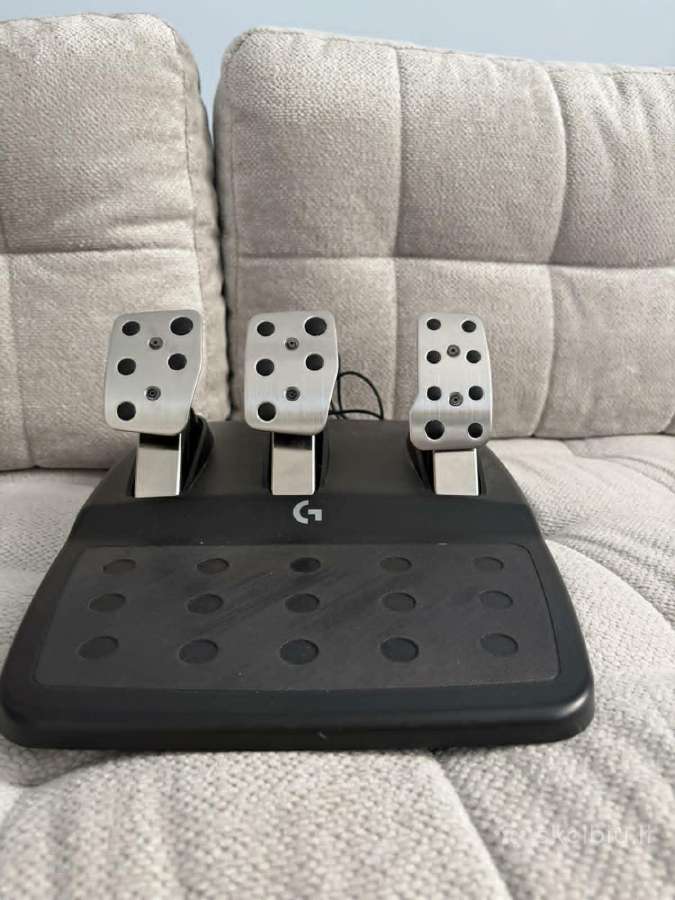 Žaidimų vairas ir pedalai logitech G923 - nuotraukos Nr. 3