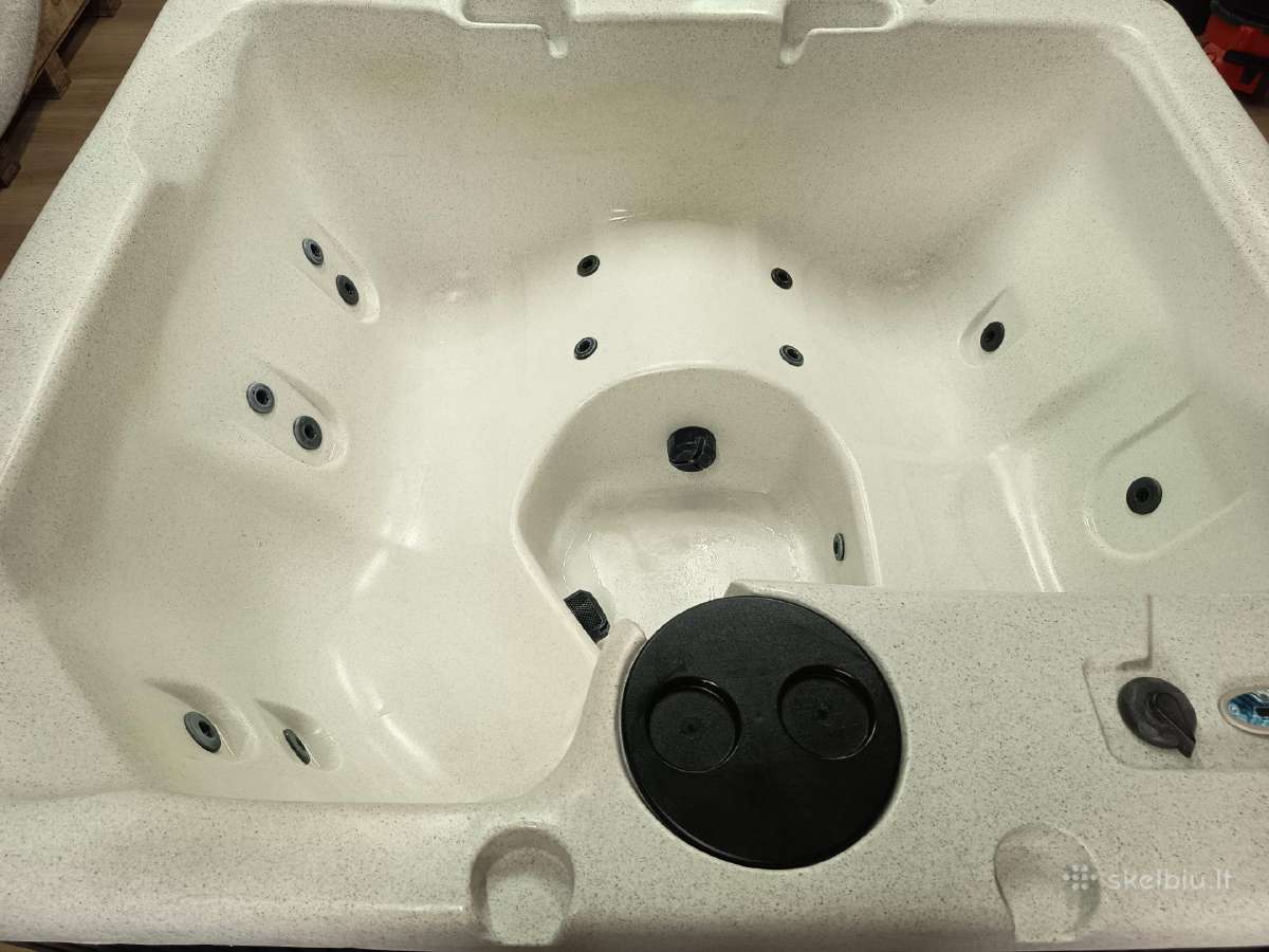 Lauko sūkurinė vonia jacuzzi - nuotraukos Nr. 21