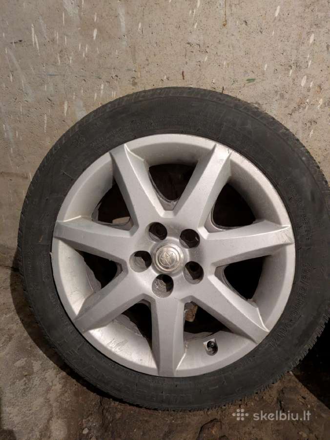 Toyota Prius ratlankiai R16 su žieminėm padangom - nuotraukos Nr. 2