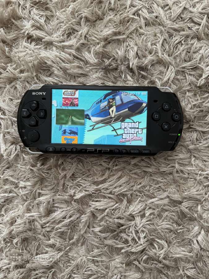 PSP 3000 + Daug zaidimu! - nuotraukos Nr. 2
