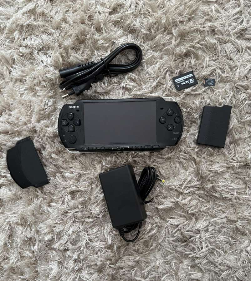 PSP 3000 + Daug zaidimu! - nuotraukos Nr. 8