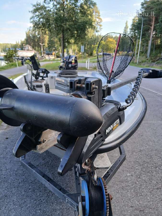 Parduodamas river fox 400 laivukas - nuotraukos Nr. 3