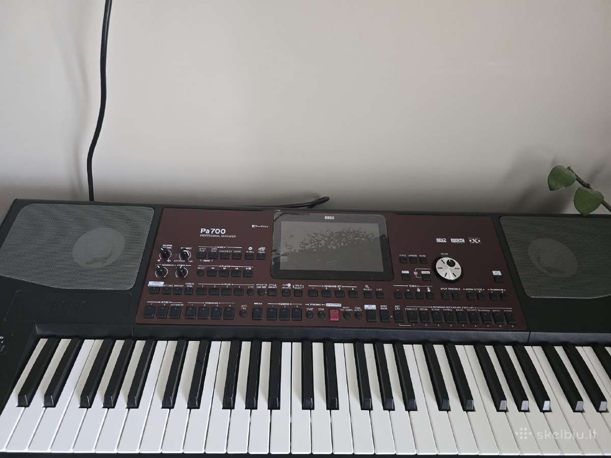 Korg Pa700 sintezatorius - nuotraukos Nr. 3