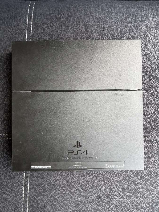 Playstatyion 4 500gb su priedais - nuotraukos Nr. 3