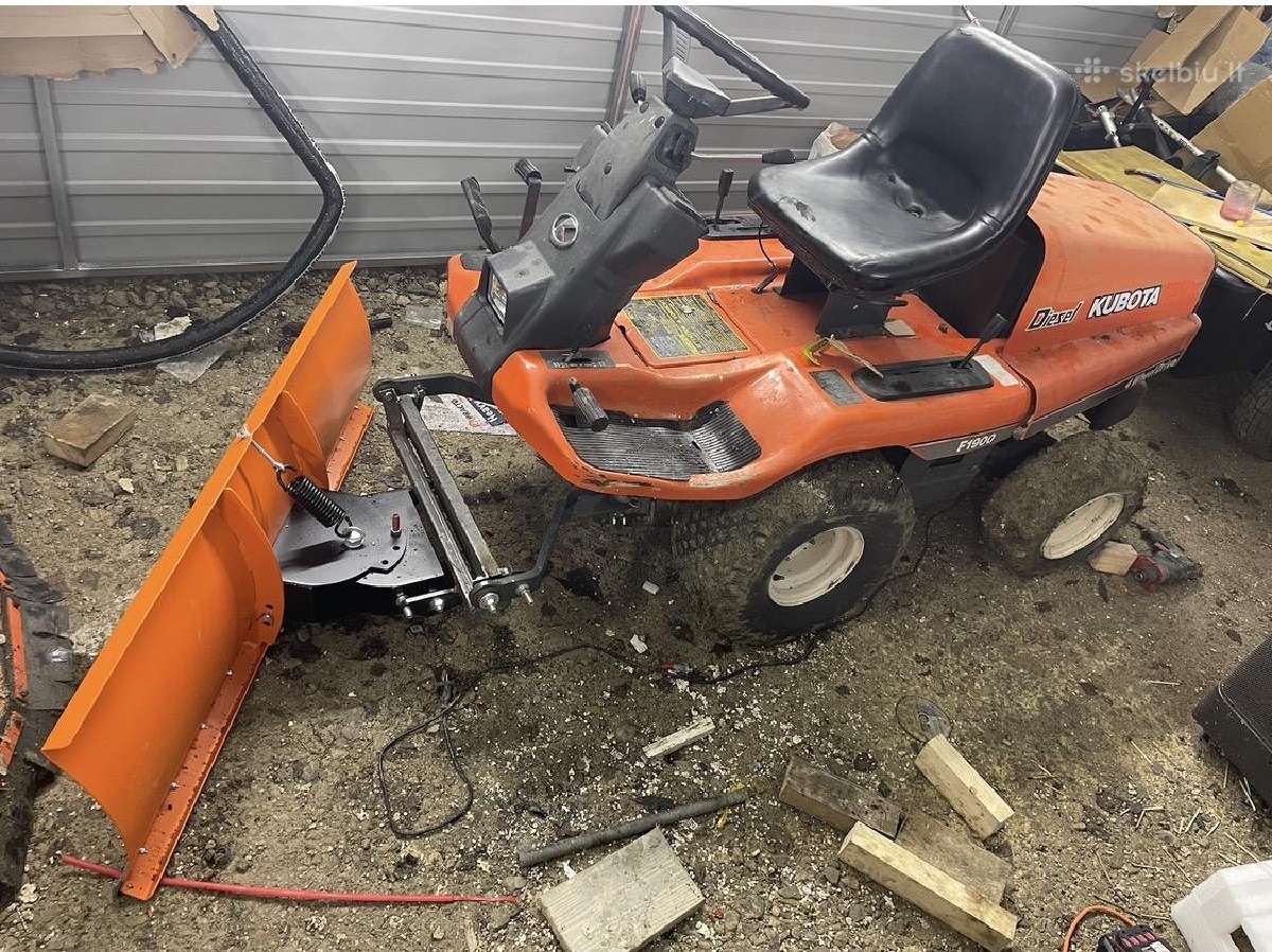 Kubota F1900 4x4 traktoriukas žoliapjovė - nuotraukos Nr. 4