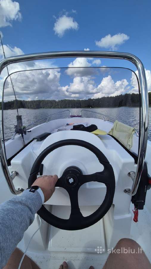 Viskas nauja: Emilli 425, Yamaha 25ag, Respo - nuotraukos Nr. 16