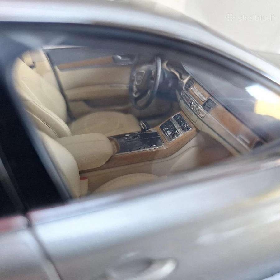 Kyosho Audi A8 L W12 1:18 - nuotraukos Nr. 2