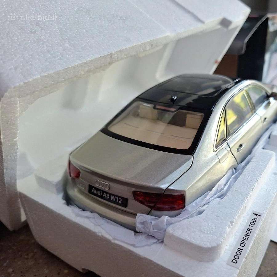 Kyosho Audi A8 L W12 1:18 - nuotraukos Nr. 6