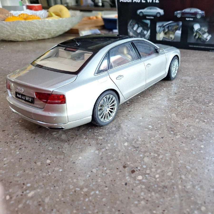 Kyosho Audi A8 L W12 1:18 - nuotraukos Nr. 15