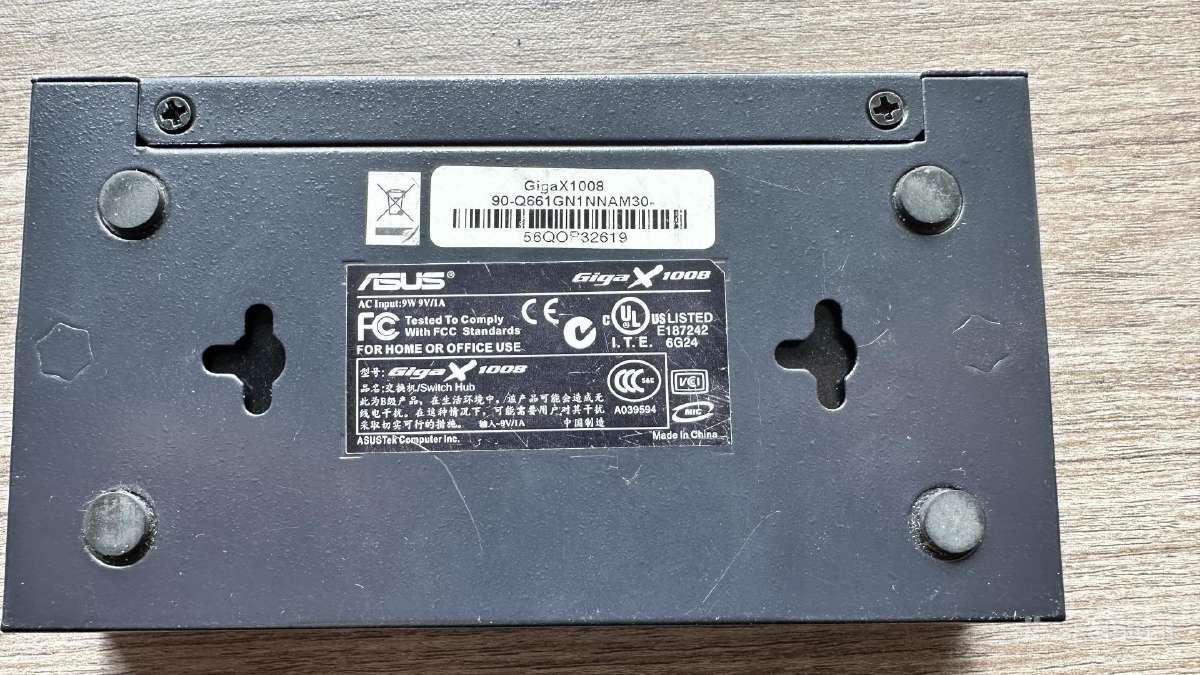 Asus gigax1008 - nuotraukos Nr. 2
