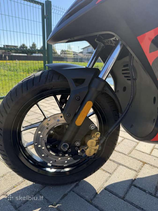 Aprilia Sr Motard - nuotraukos Nr. 6