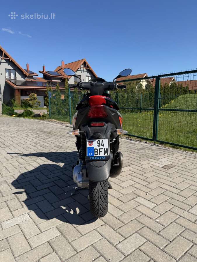 Aprilia Sr Motard - nuotraukos Nr. 8