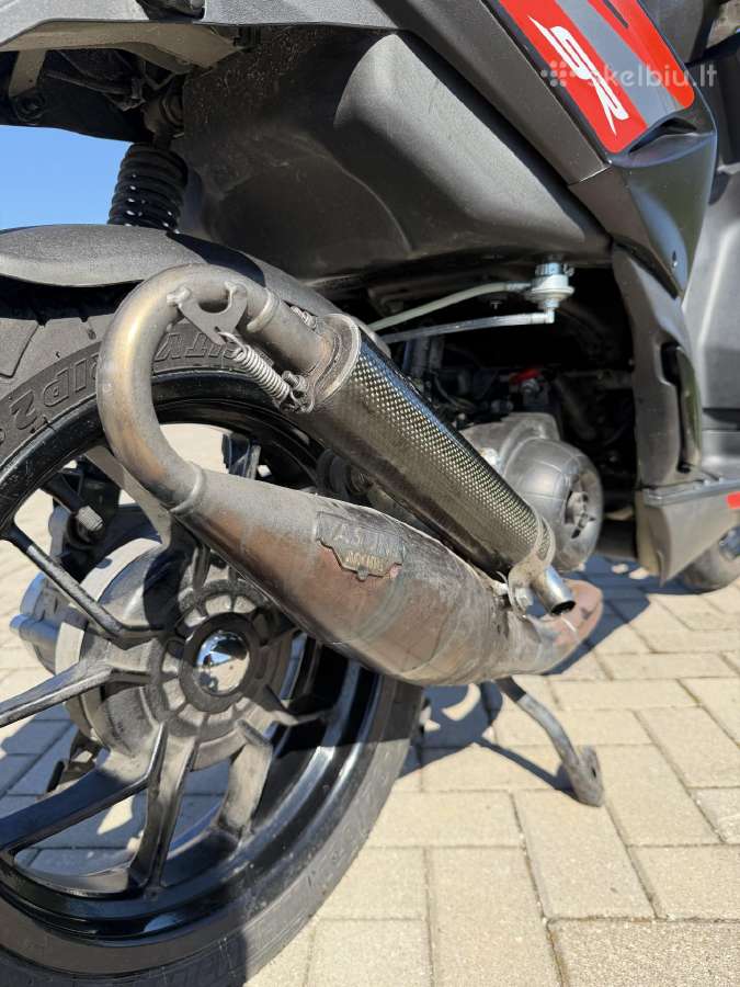Aprilia Sr Motard - nuotraukos Nr. 9