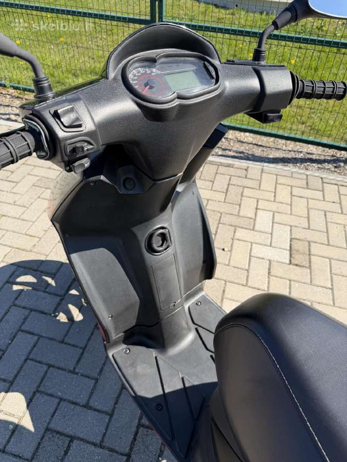 Aprilia Sr Motard - nuotraukos Nr. 10