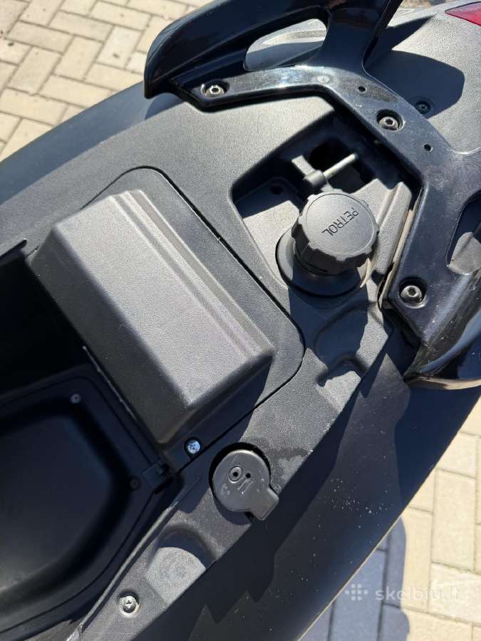 Aprilia Sr Motard - nuotraukos Nr. 14