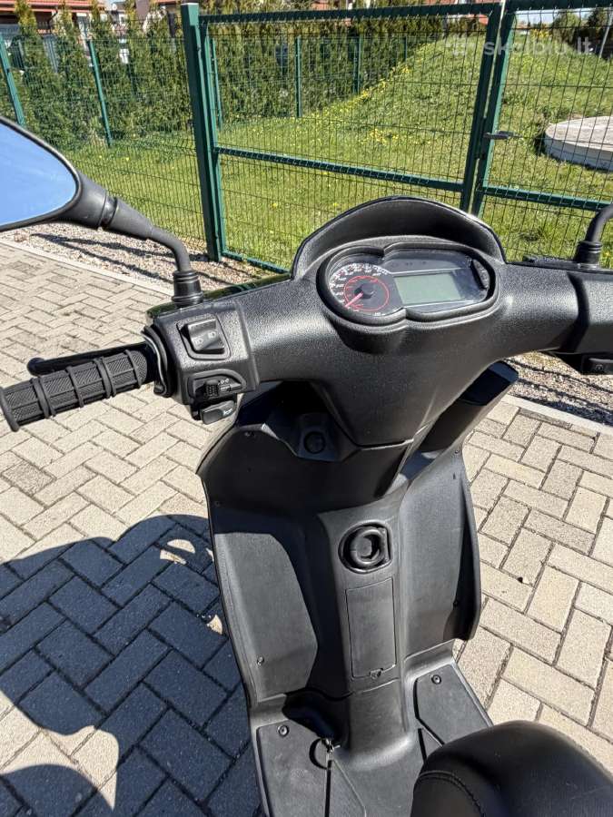 Aprilia Sr Motard - nuotraukos Nr. 15