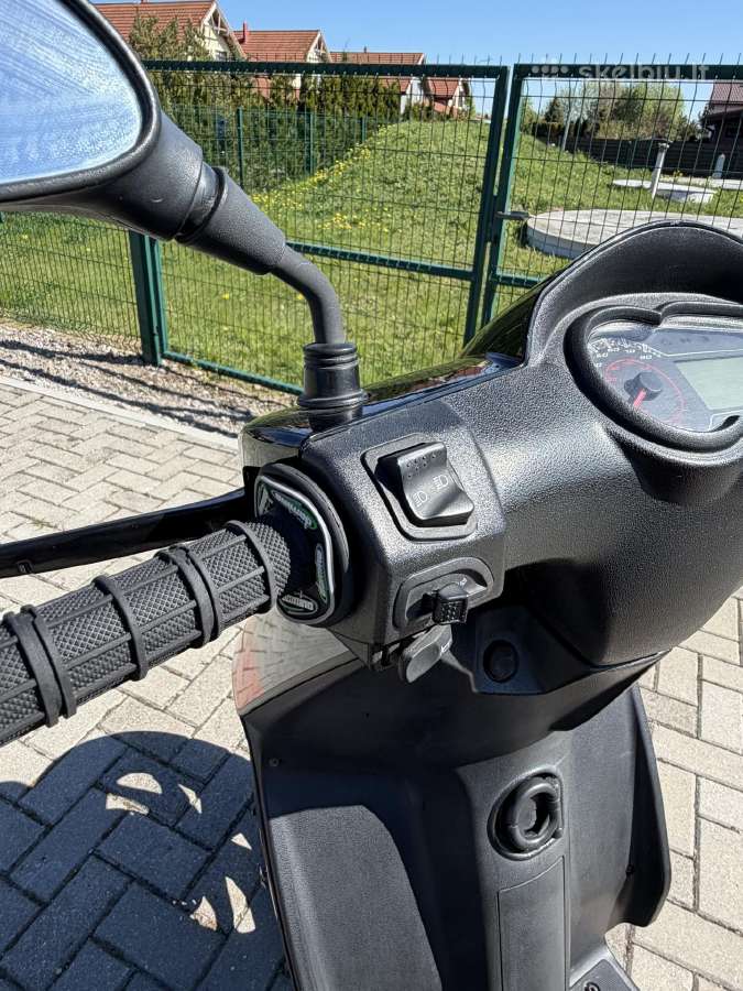 Aprilia Sr Motard - nuotraukos Nr. 16