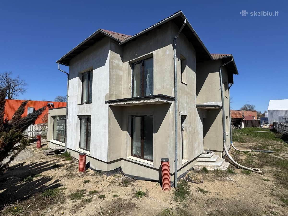 Rekonstruotas gyvenamasis namas su komercinėmis - nuotraukos Nr. 4