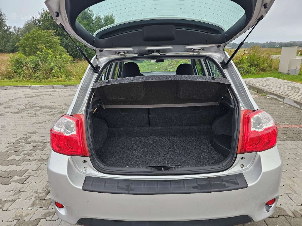Toyota Auris - nuotraukos Nr. 8