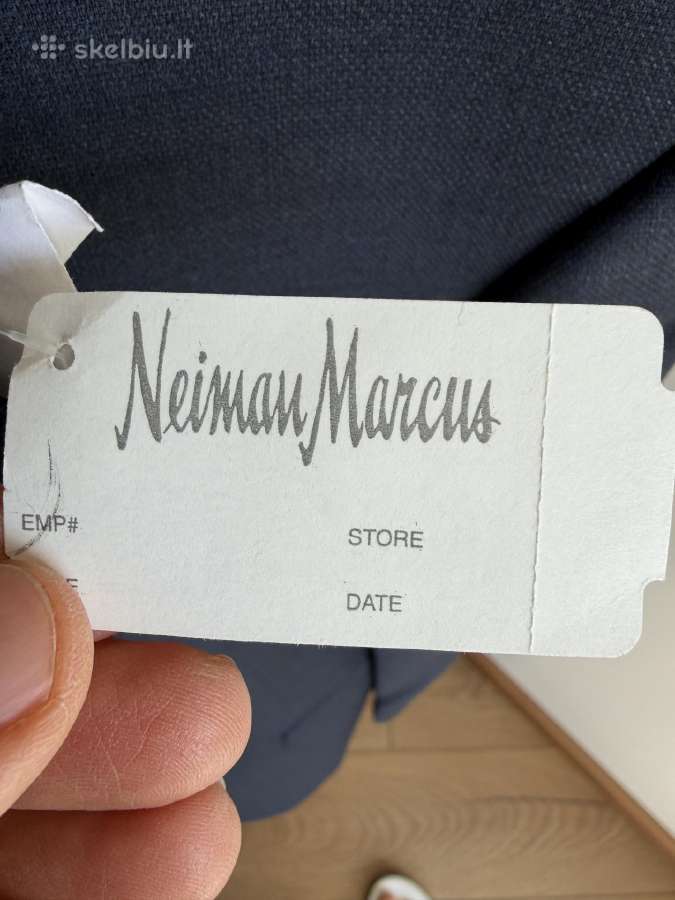 Naujas prabangus „Neiman Marcus“ kostiumas - nuotraukos Nr. 6