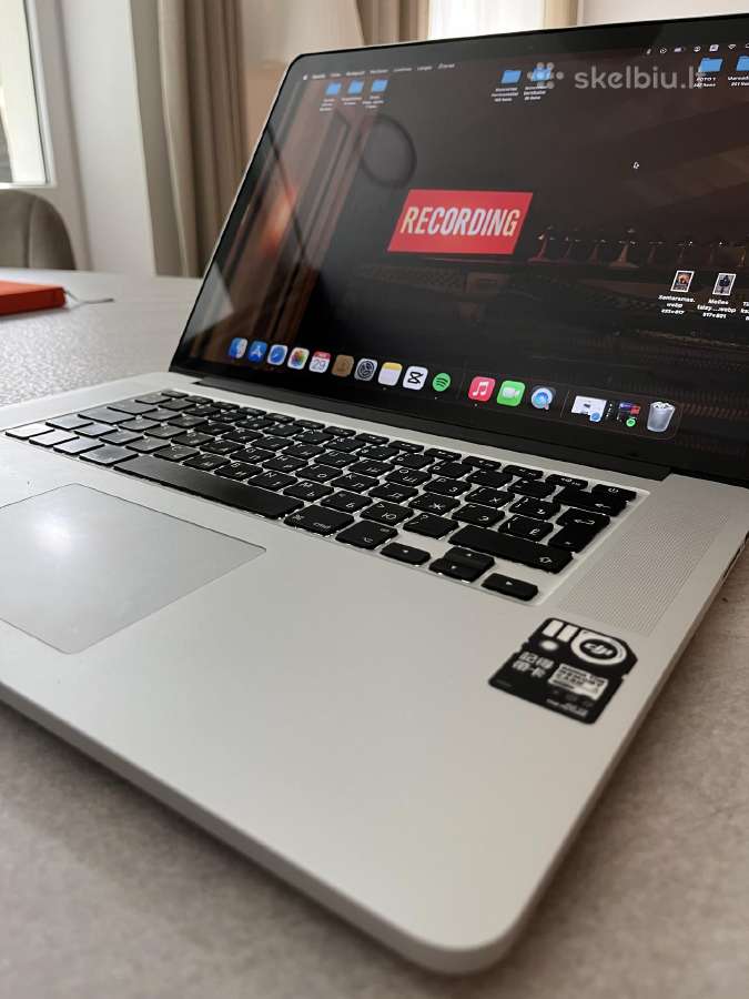 MacBook Pro 2015 - nuotraukos Nr. 2
