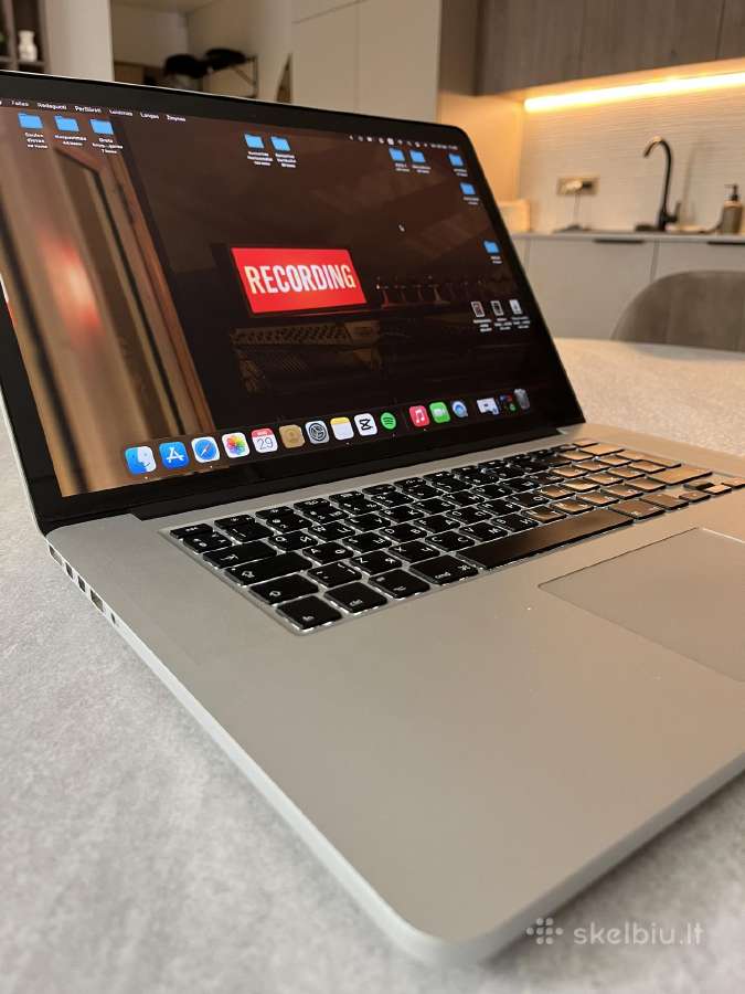 MacBook Pro 2015 - nuotraukos Nr. 3