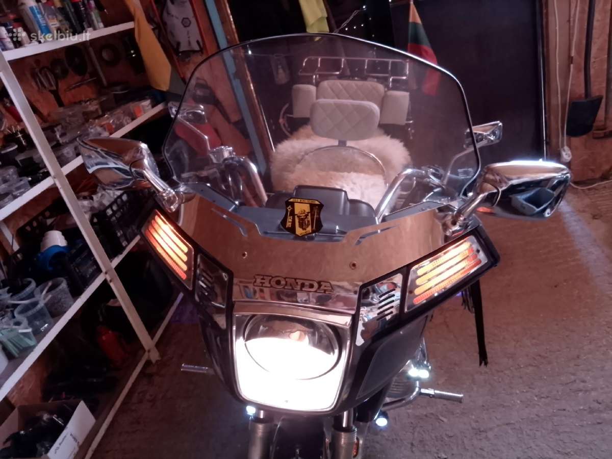 Motociklas legenda Honda Goldwing - nuotraukos Nr. 10