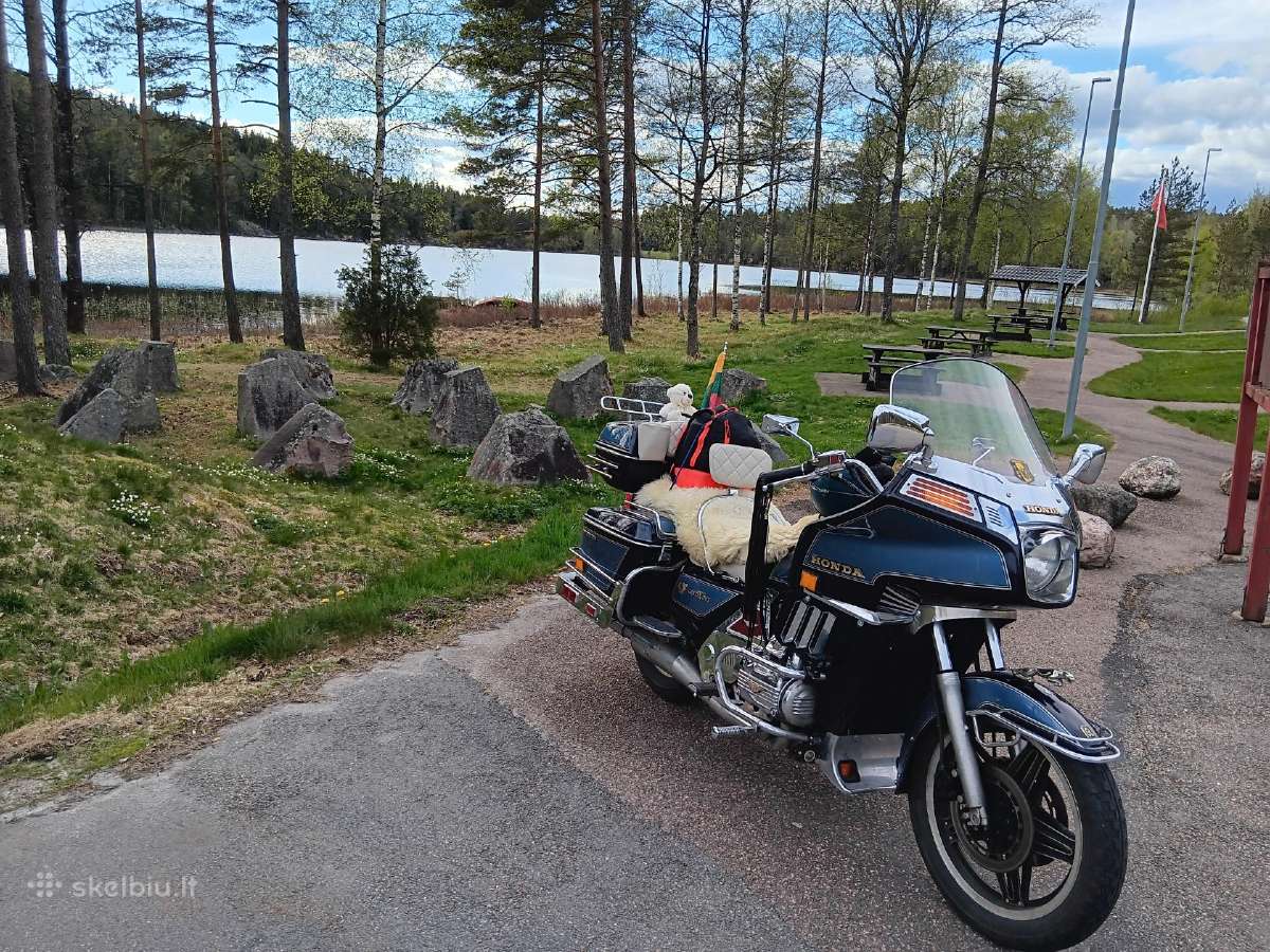Motociklas legenda Honda Goldwing - nuotraukos Nr. 12
