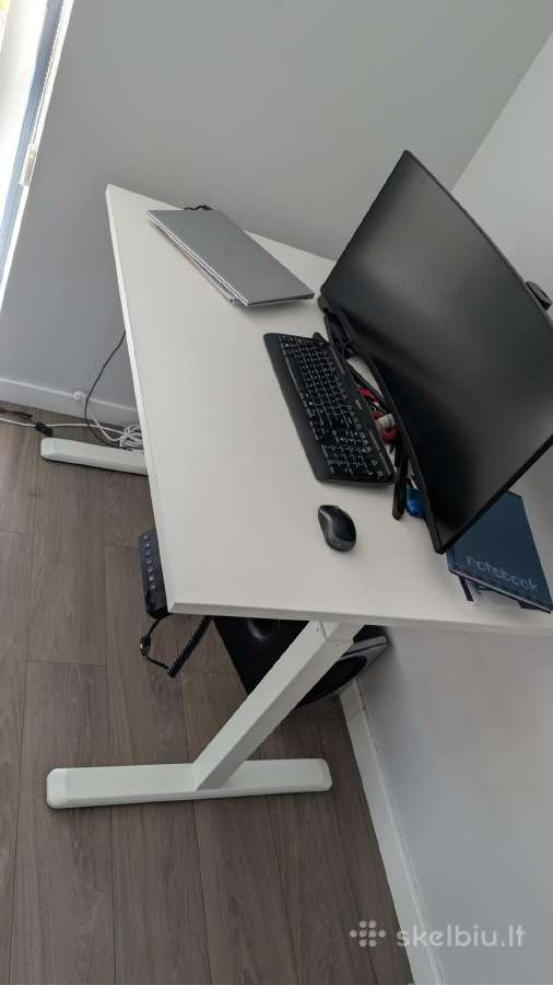 Elektrinis reguliuojamo aukščio stalas - nuotraukos Nr. 2