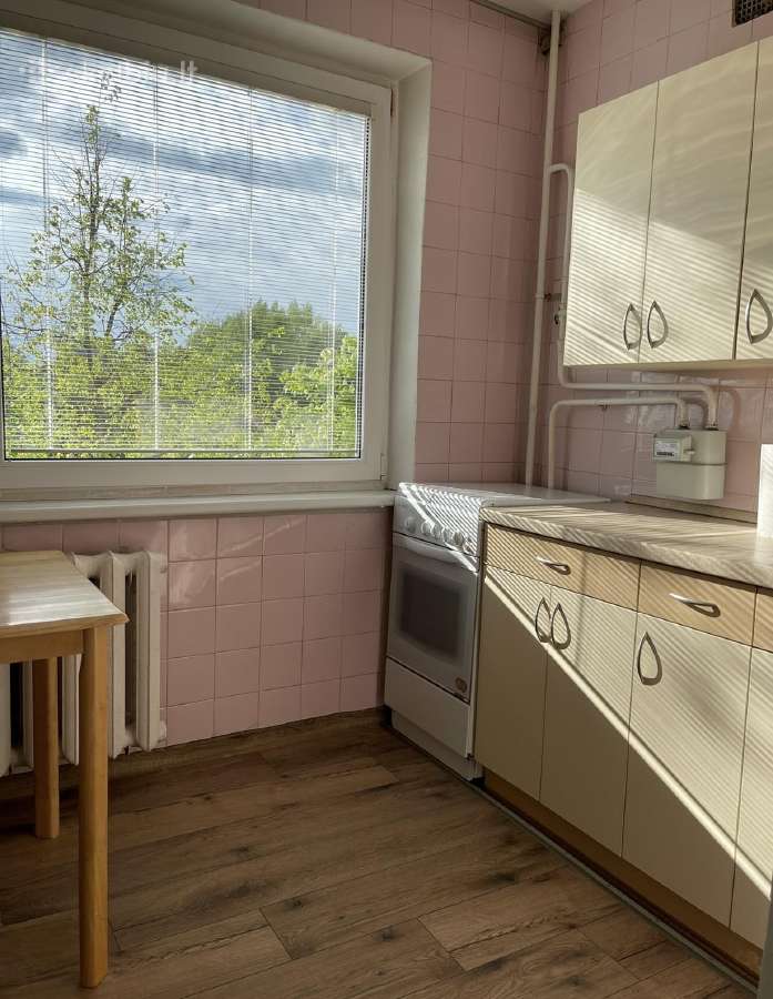 2 nepereinamų kambarių butas Justiniškių g. - nuotraukos Nr. 2