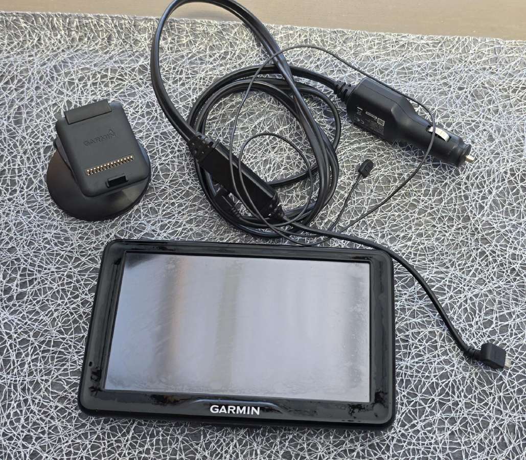 Garmin dēzl 760lmt-d sunkvežimiui - nuotraukos Nr. 2