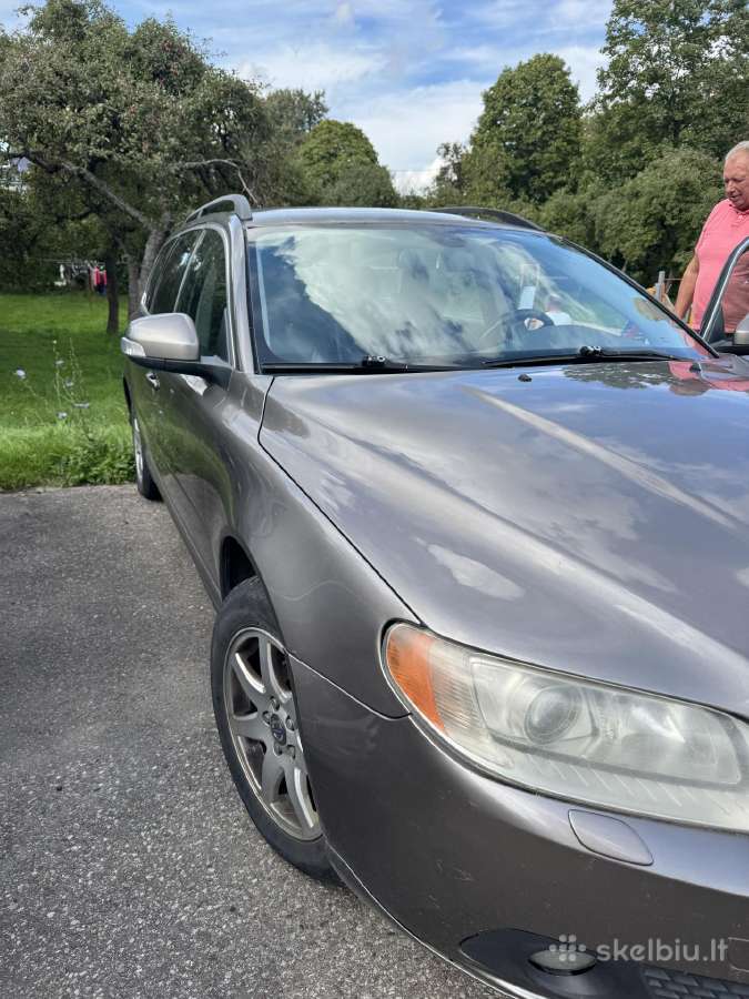 Volvo V70 - nuotraukos Nr. 3