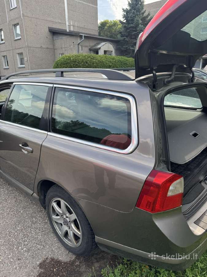Volvo V70 - nuotraukos Nr. 12