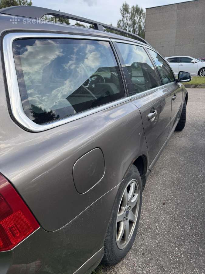 Volvo V70 - nuotraukos Nr. 14