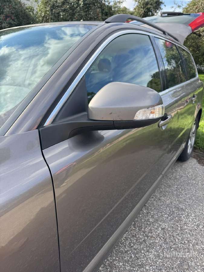 Volvo V70 - nuotraukos Nr. 17