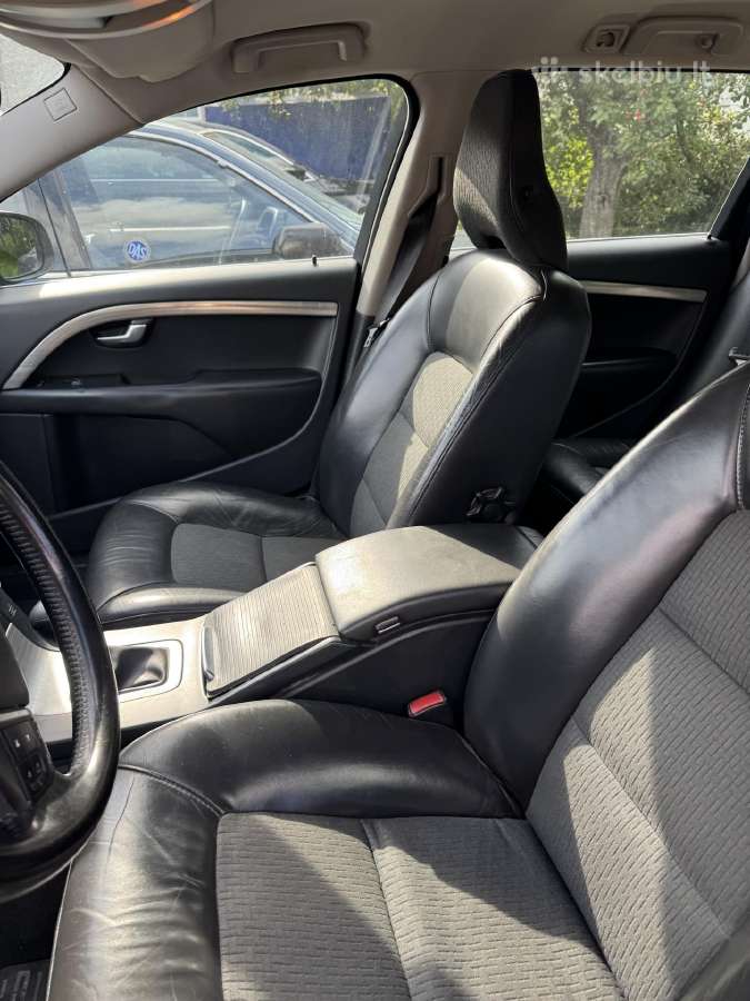 Volvo V70 - nuotraukos Nr. 19