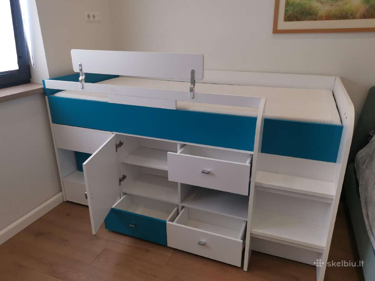Lova su stalu ir spintelėmis vaikui - nuotraukos Nr. 3