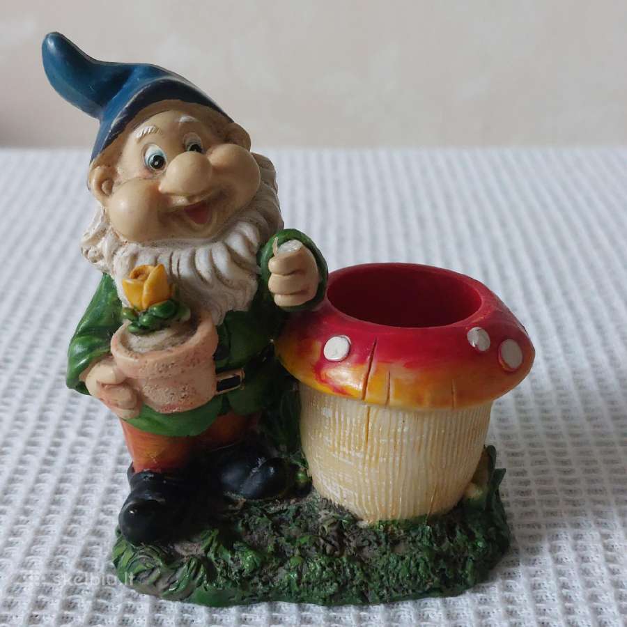2 ( dvi ) figūrėlės-žvakidės " Nykštukai ". - nuotraukos Nr. 9
