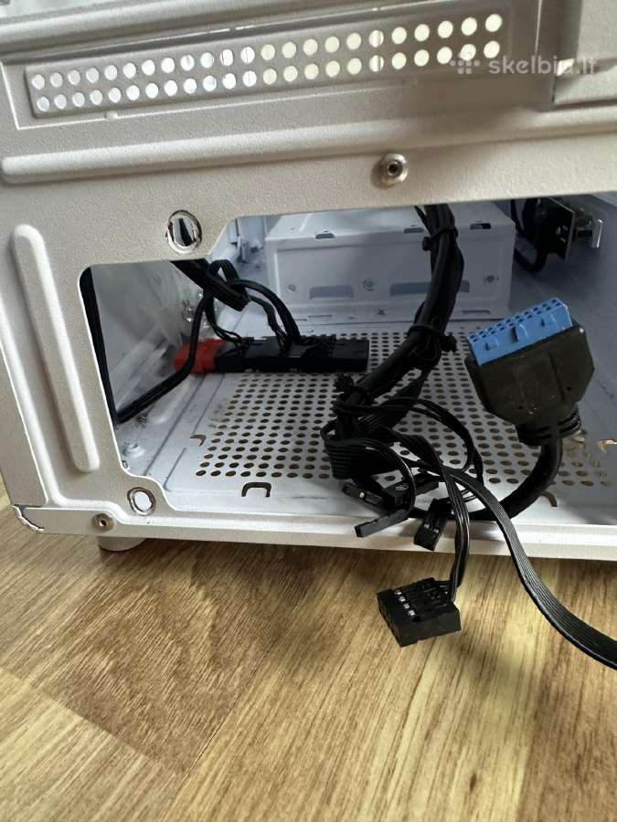Balto dizaino Darkflash Pc korpusas su 3 Rgb fan - nuotraukos Nr. 4