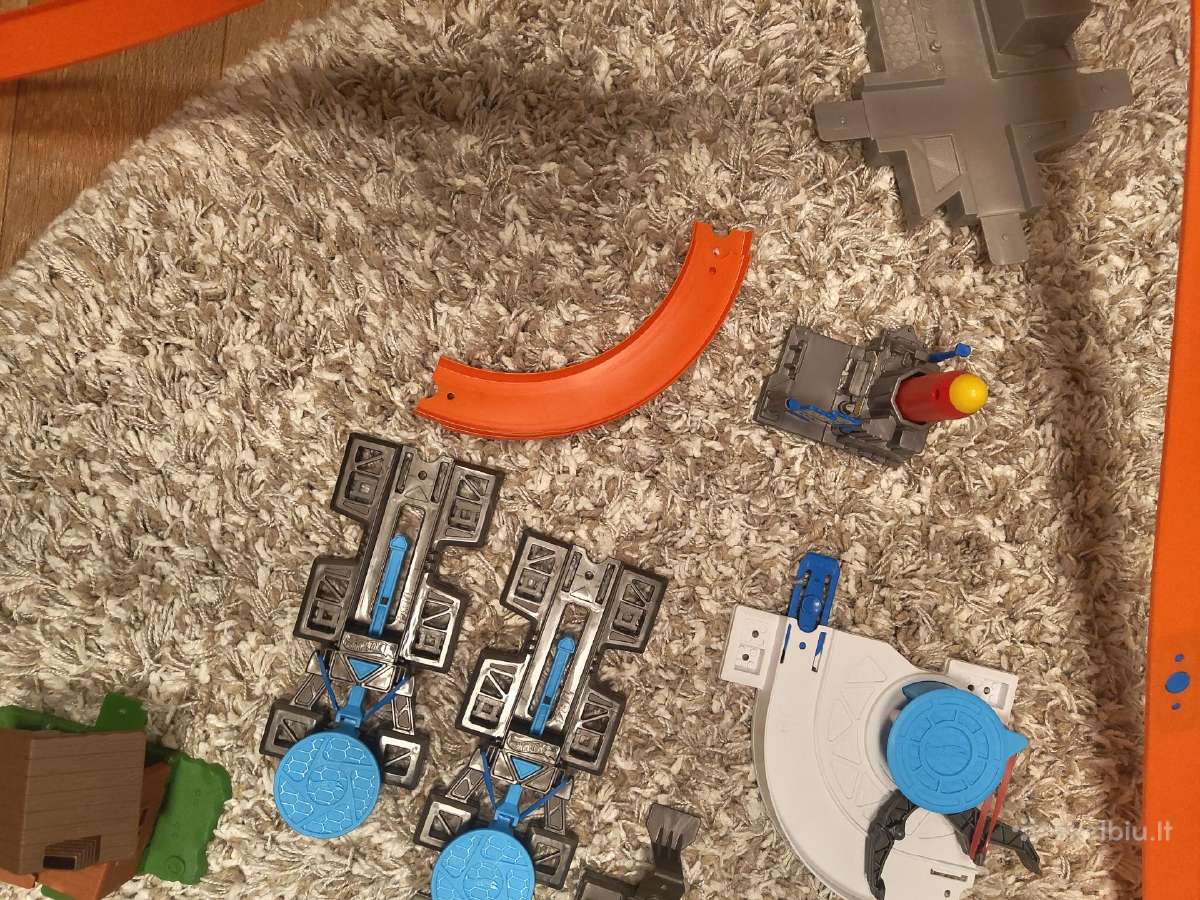 Hotwheels trasos (Hotwheels criss cross crash) - nuotraukos Nr. 10