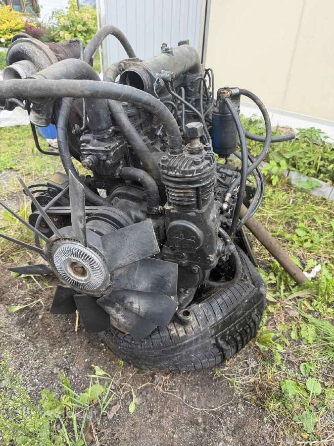 Mtz 1221 variklis - nuotraukos Nr. 5
