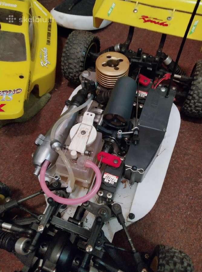 Kyosho Inferno Tr15 nitro RC masina - nuotraukos Nr. 9