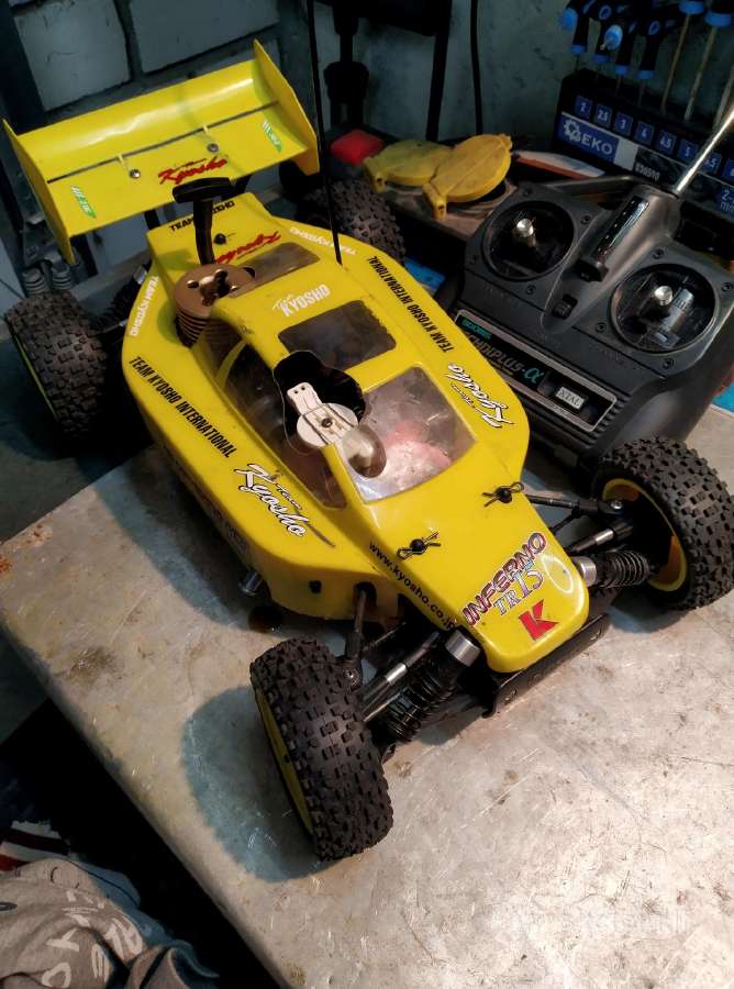 Kyosho Inferno Tr15 nitro RC masina - nuotraukos Nr. 2