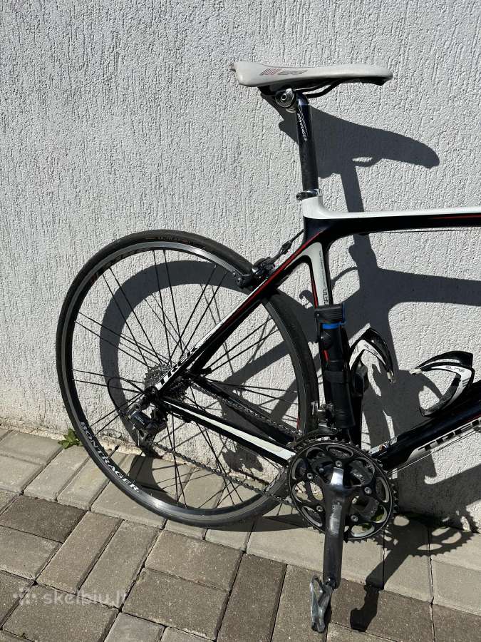 Plentinis karboninis dviratis Trek Madone 4.7 - nuotraukos Nr. 2